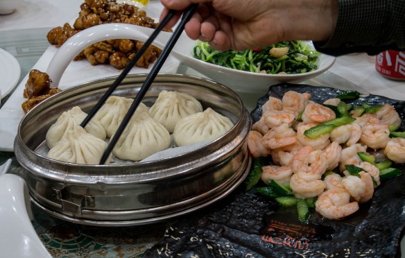 Tianjin's famous gǒubùlǐ bāo 狗不理包