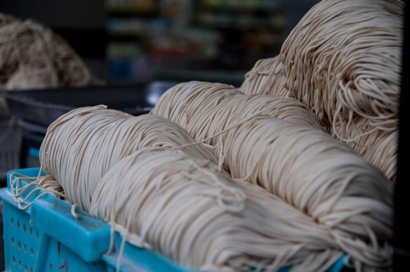 Fresh noodles