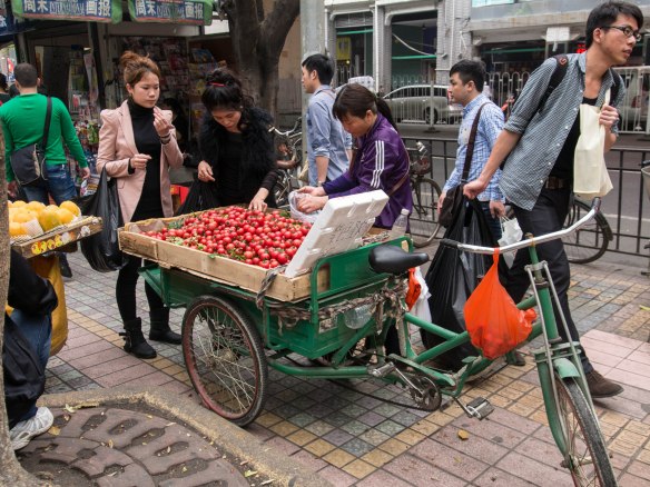 Tomato vender